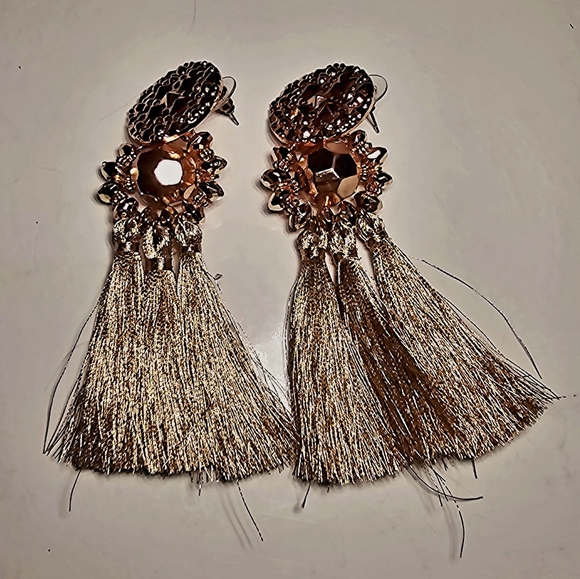 Lightweight long rose gold champagne faceted tassle fringe earrings, luxury - Picture 3 of 8